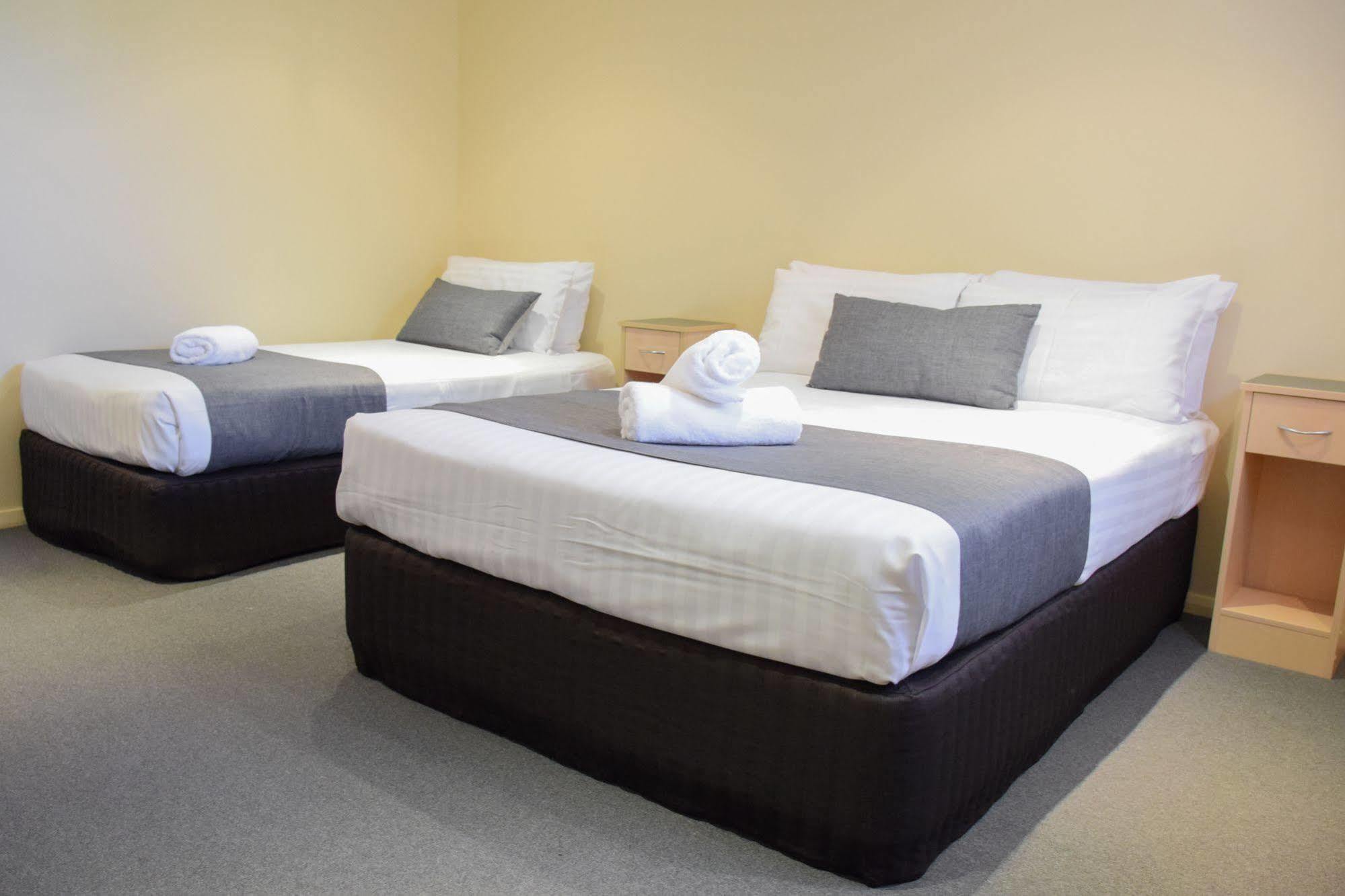 אולברסטון Beachway Motel מראה חיצוני תמונה