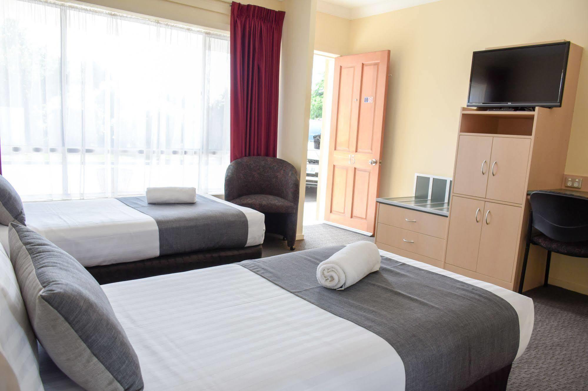 אולברסטון Beachway Motel מראה חיצוני תמונה