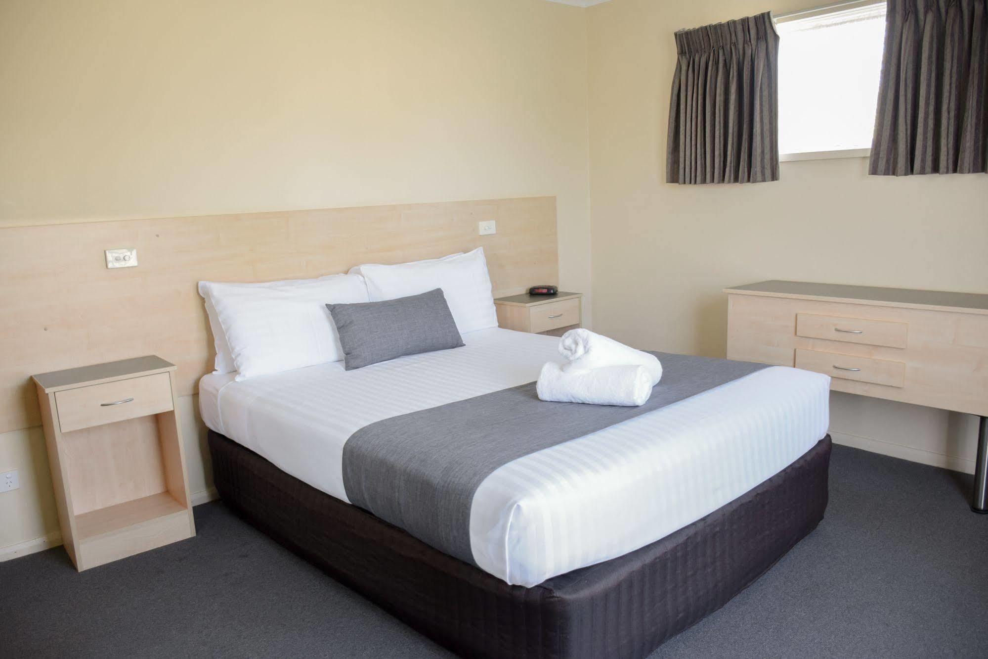 אולברסטון Beachway Motel מראה חיצוני תמונה